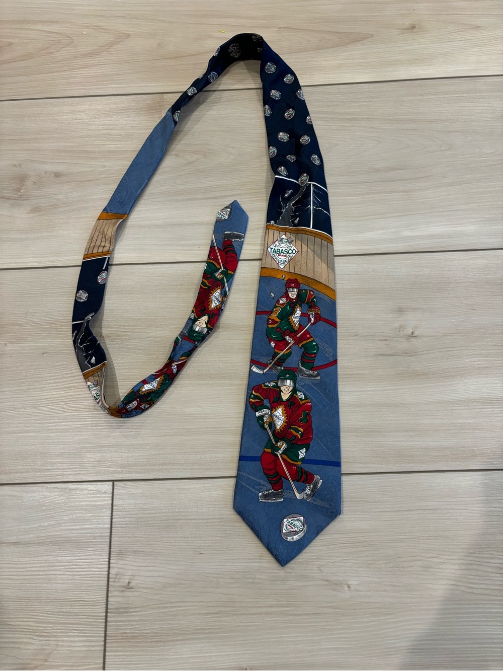 Tabasco Vintage NHL Hockey Player Vintage 90s Blue Novelty Men’s Tie